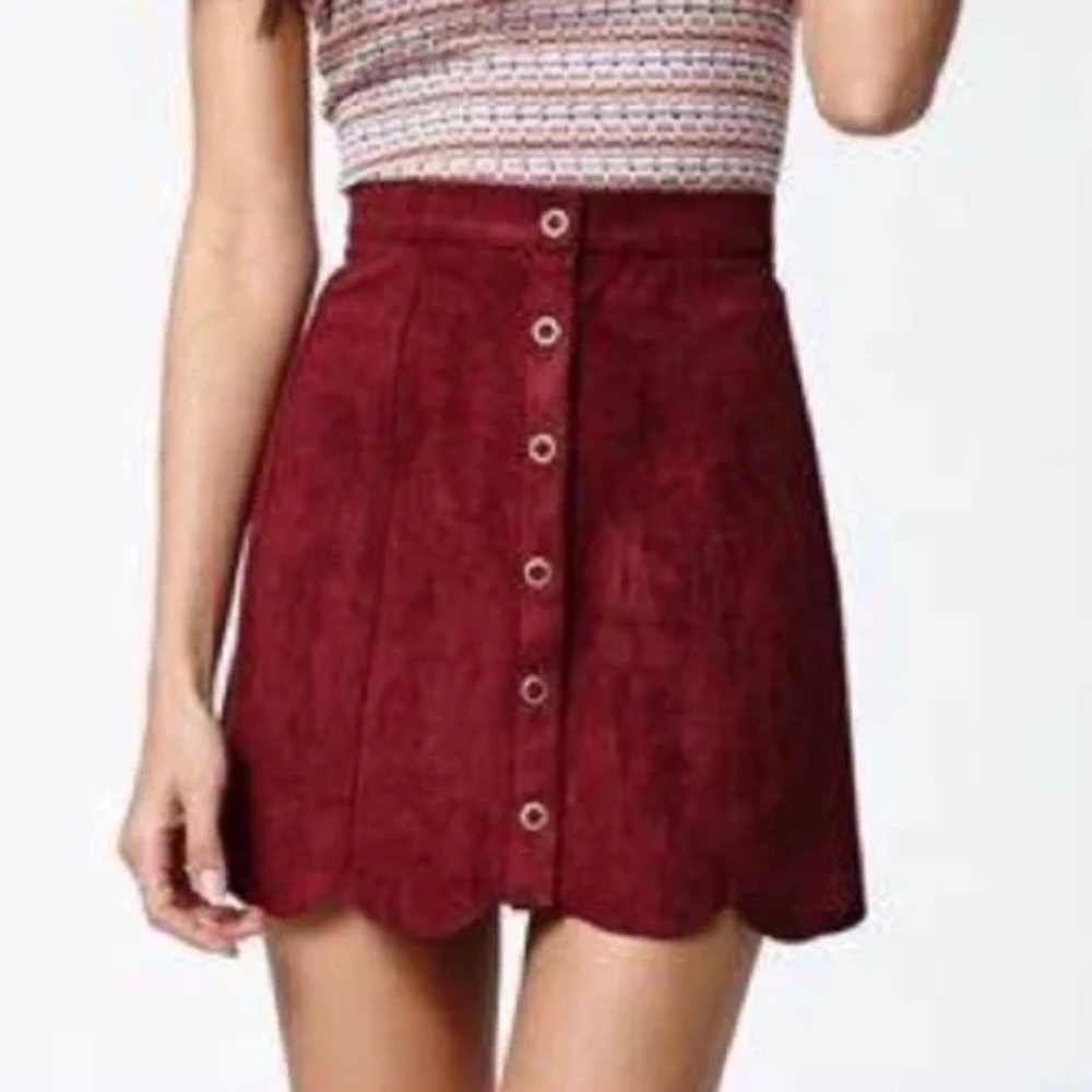 Kendall & Kylie Burgundy Button-Front Mini Skirt Size Small